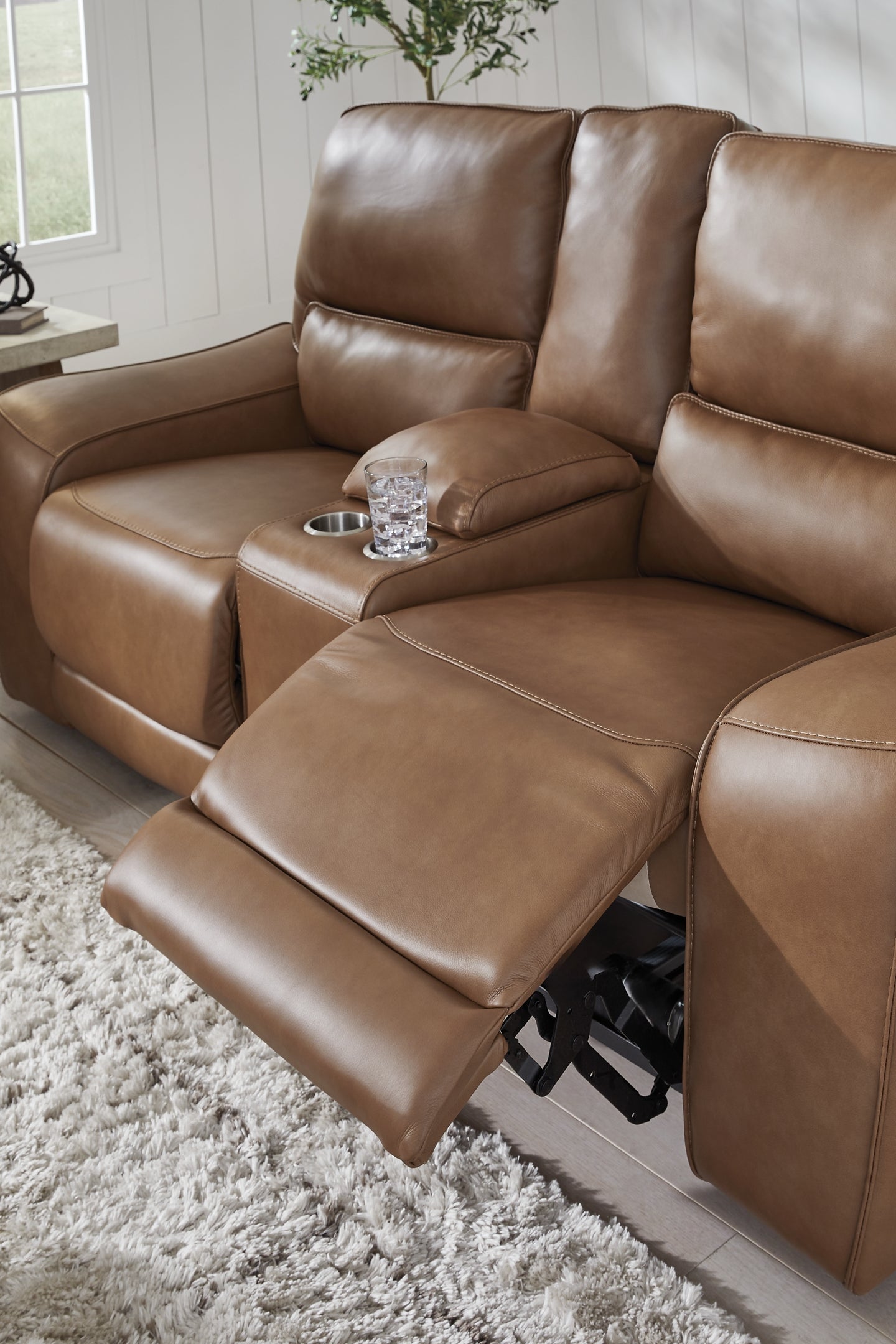 Silverbrooke PWR REC Loveseat/CON/ADJ HDRST
