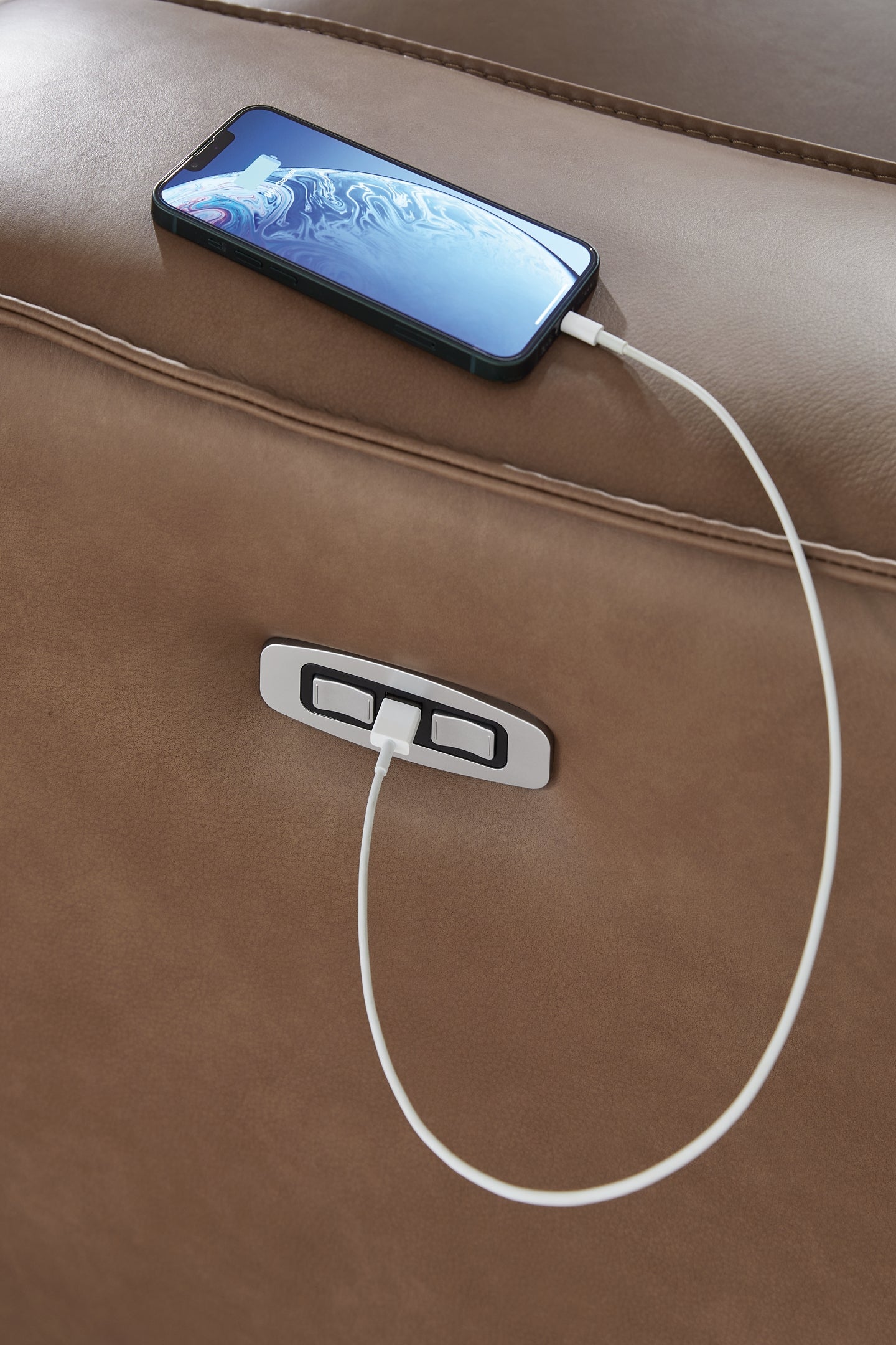 Silverbrooke PWR Recliner/ADJ Headrest