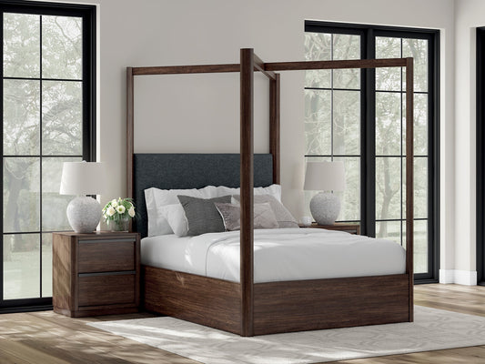 Kendamor Queen Canopy Bed