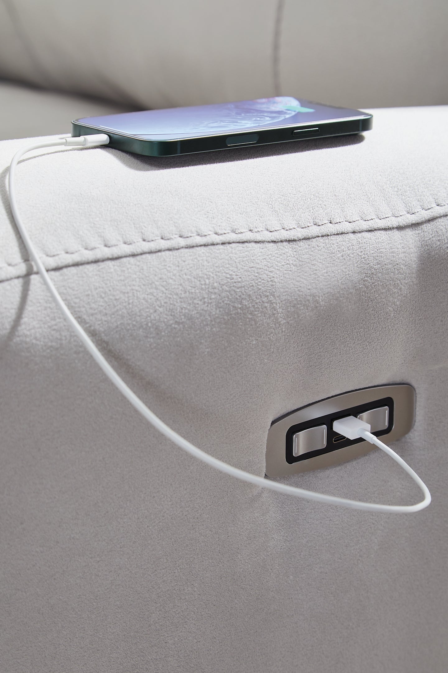 Grafton Pike PWR Recliner/ADJ Headrest