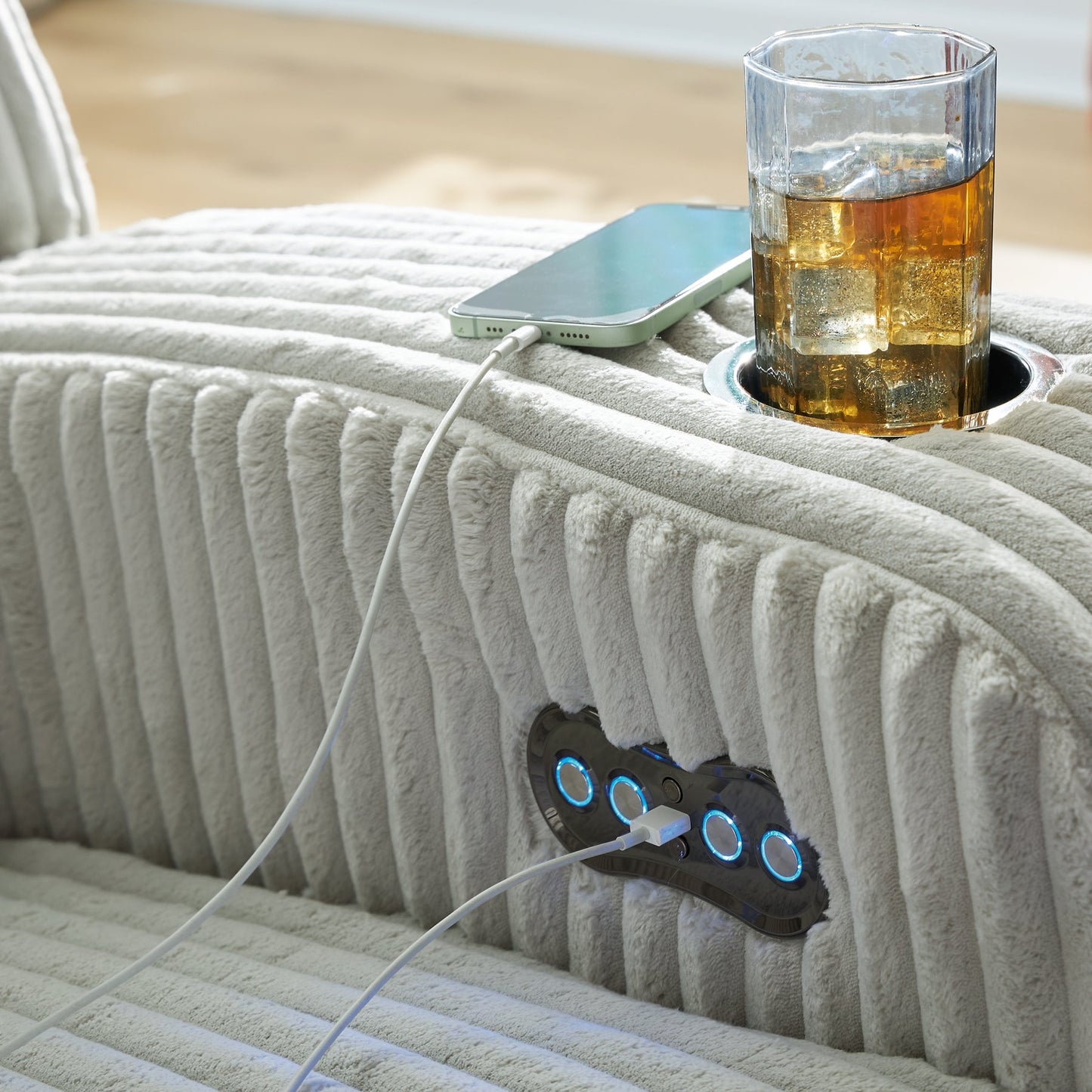 TwinBrooke Pwr Recliner/Adj Headrest