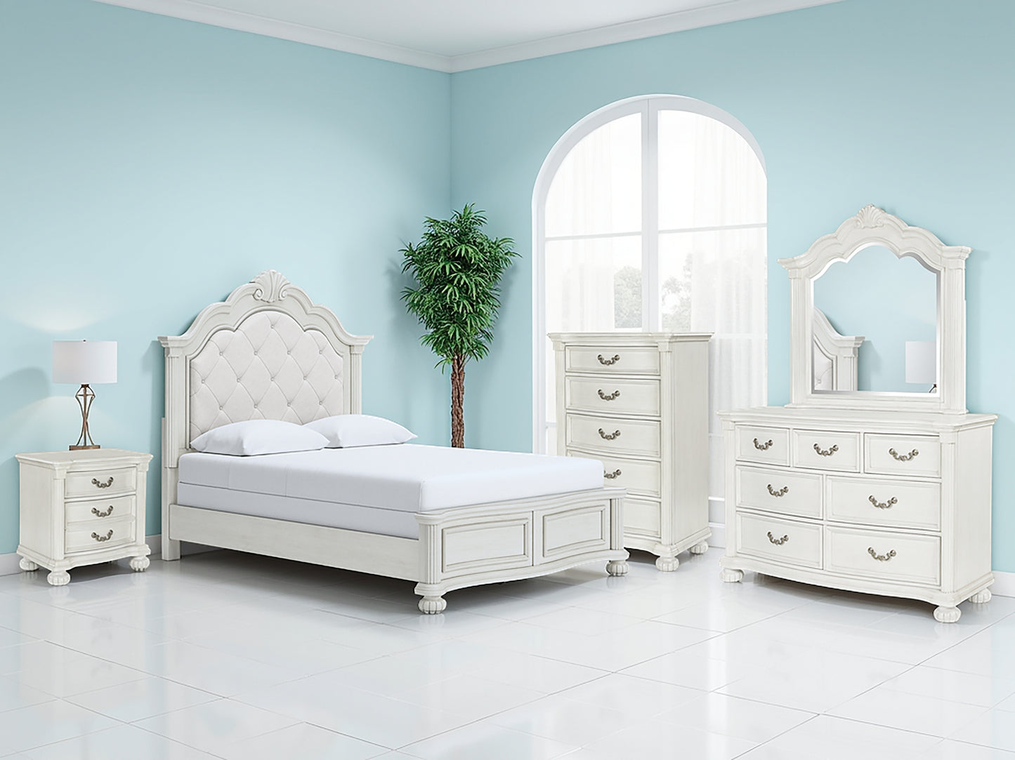 Montelaine  Upholstered Panel Bed