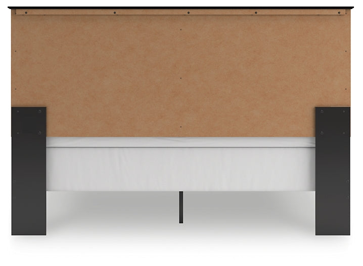 King Panel Bed with Mirrored Dresser and Nightstand