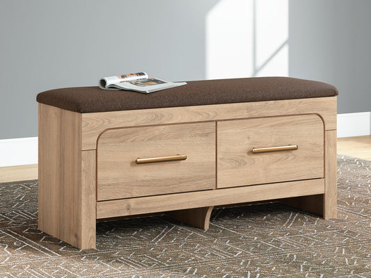 Ashley Express - Hollymount Bedroom UPH Storage Bench