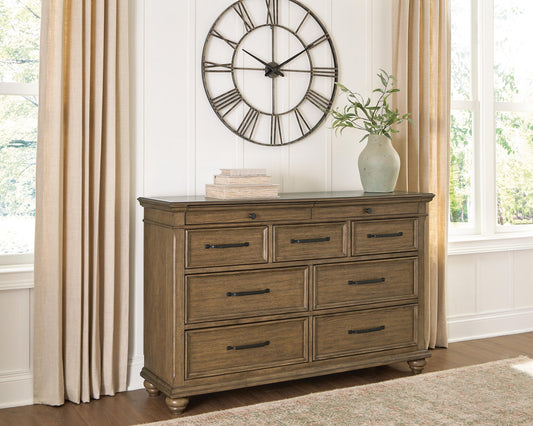Waynely Dresser