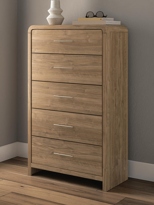 Dovander Five Drawer Chest