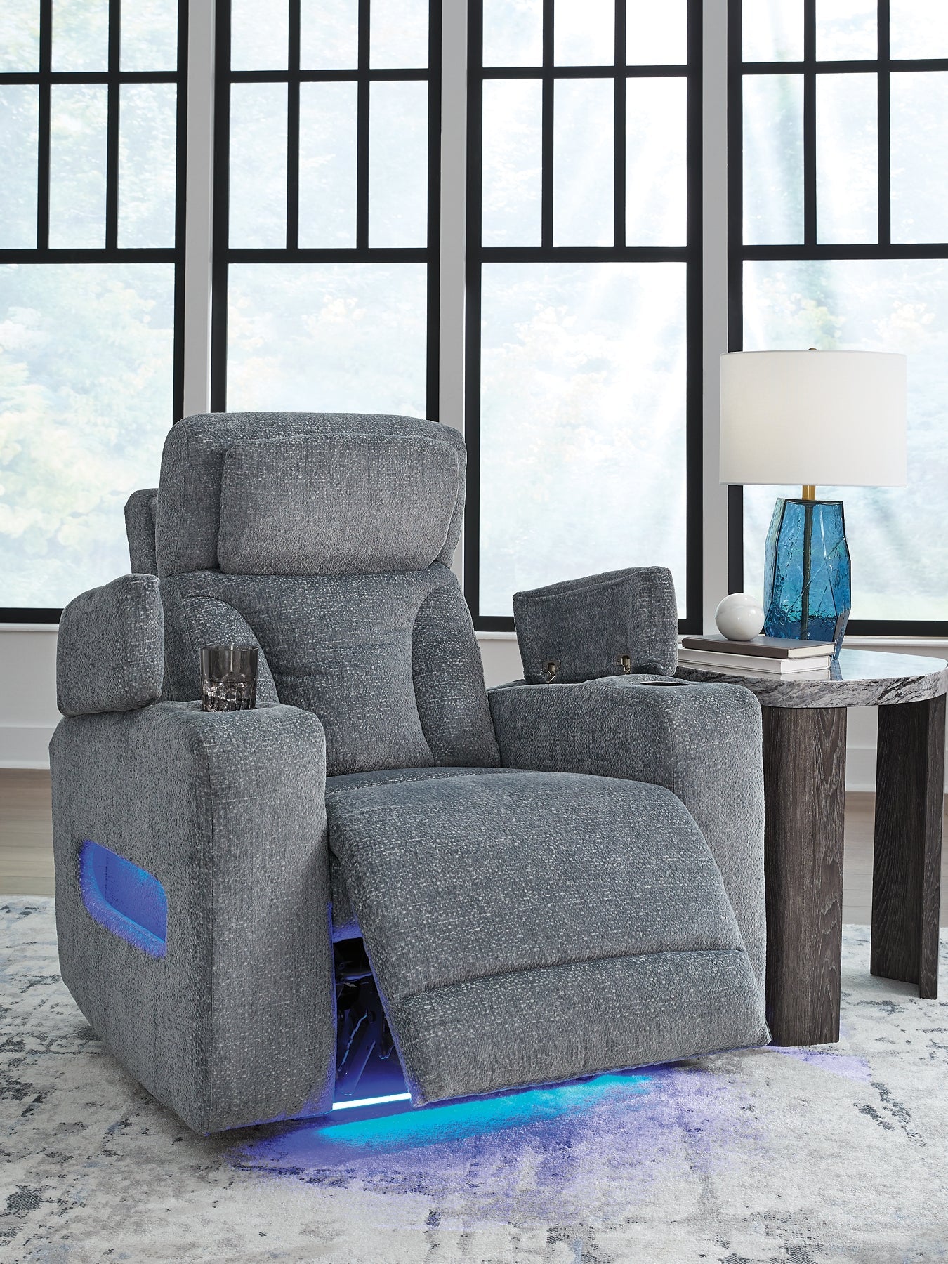 Forest Lake PWR Recliner/ADJ Headrest