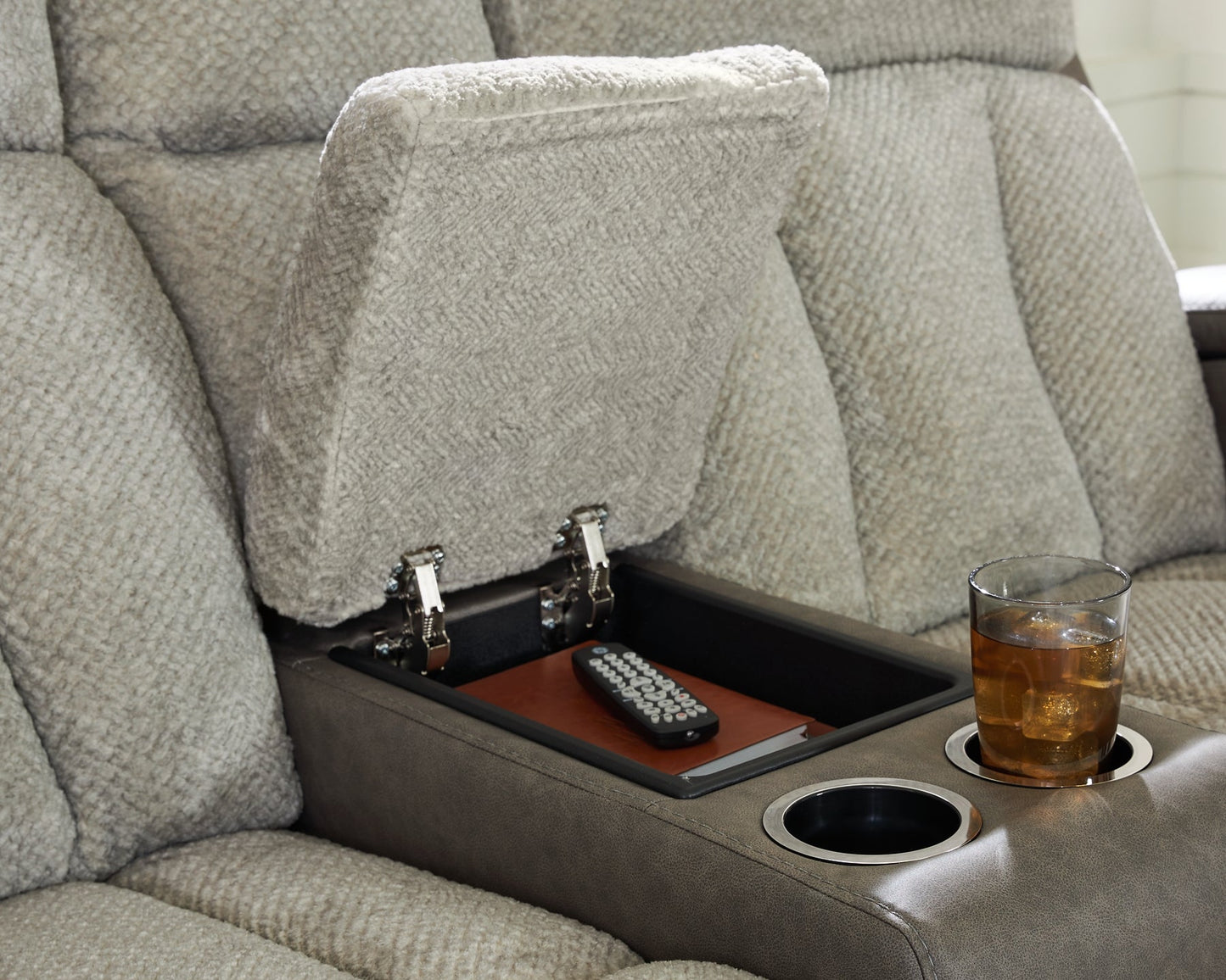 Stately Check PWR REC Loveseat/CON/ADJ HDRST