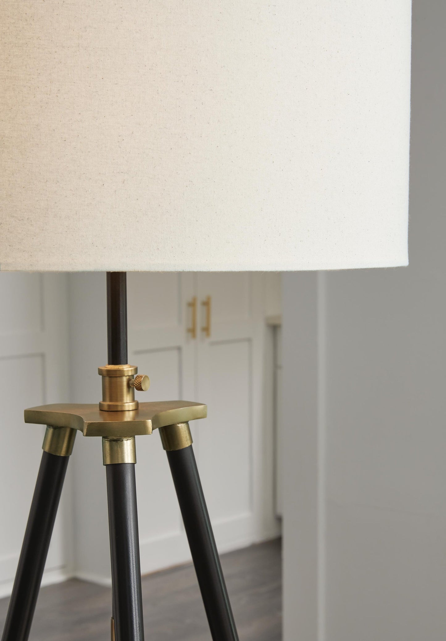 Ashley Express - Cashner Metal Floor Lamp (1/CN)
