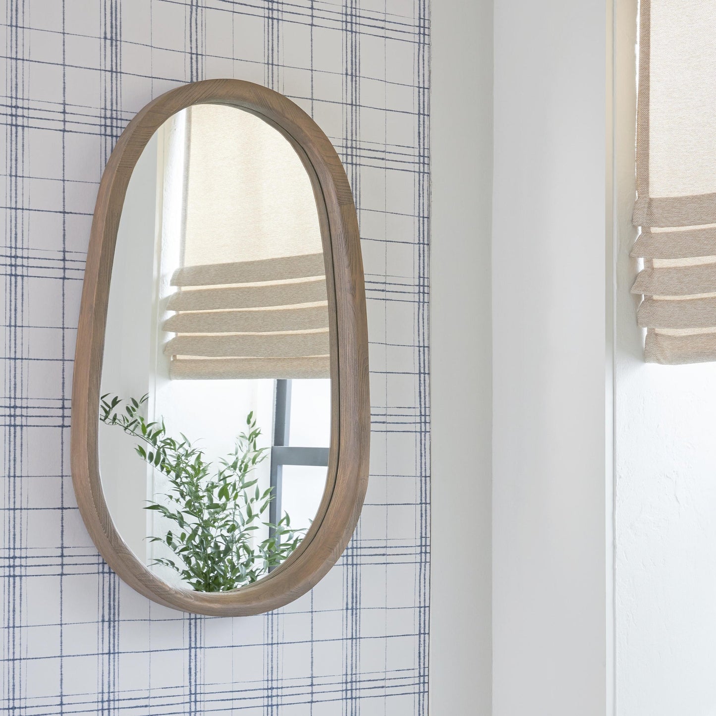Ashley Express - Aarilynn Accent Mirror