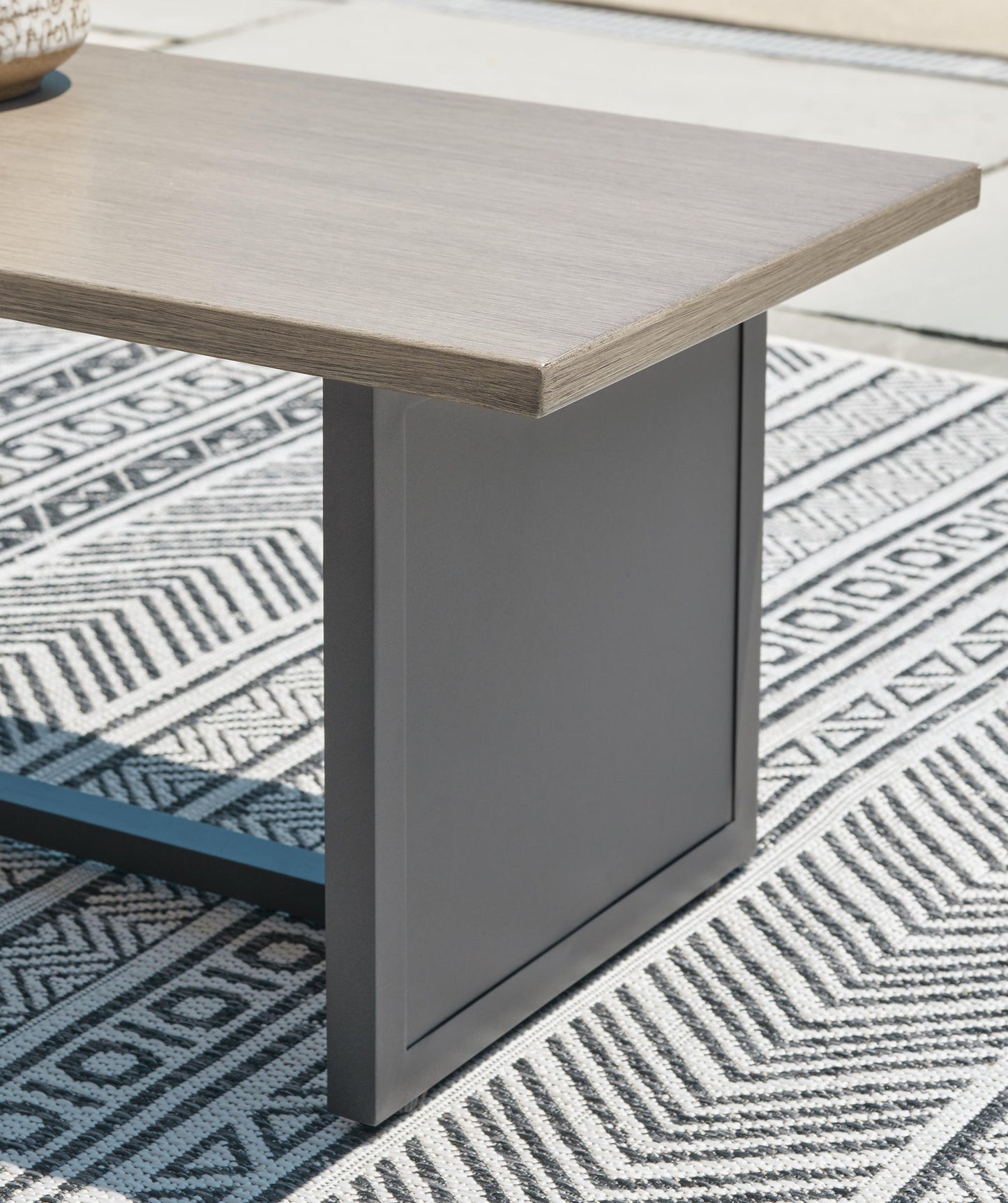Ashley Express - Bree Zee 8-Piece Outdoor Modular Seating