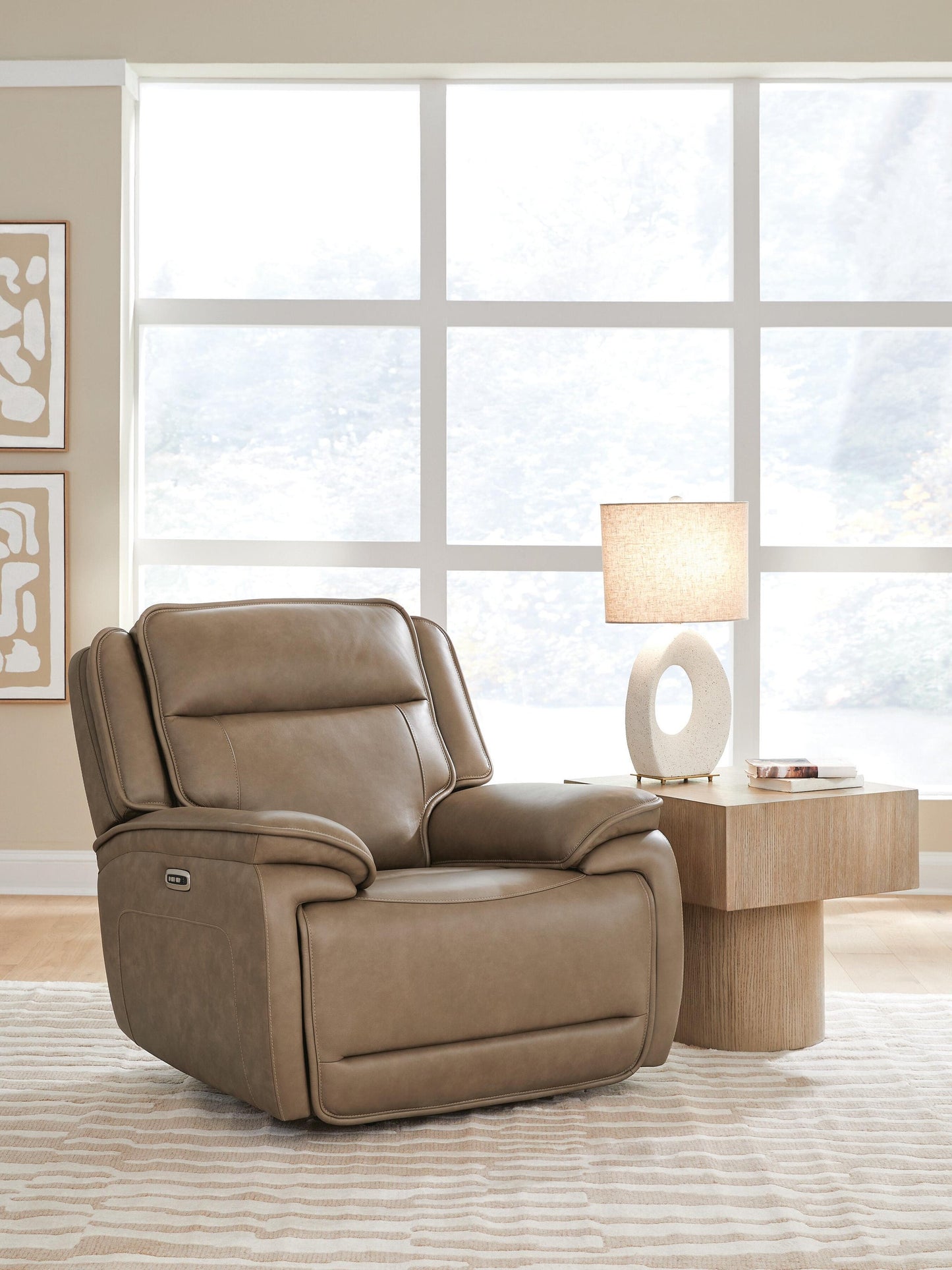 Malcesine PWR Recliner/ADJ Headrest