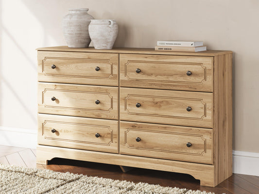 Galletyn Six Drawer Dresser