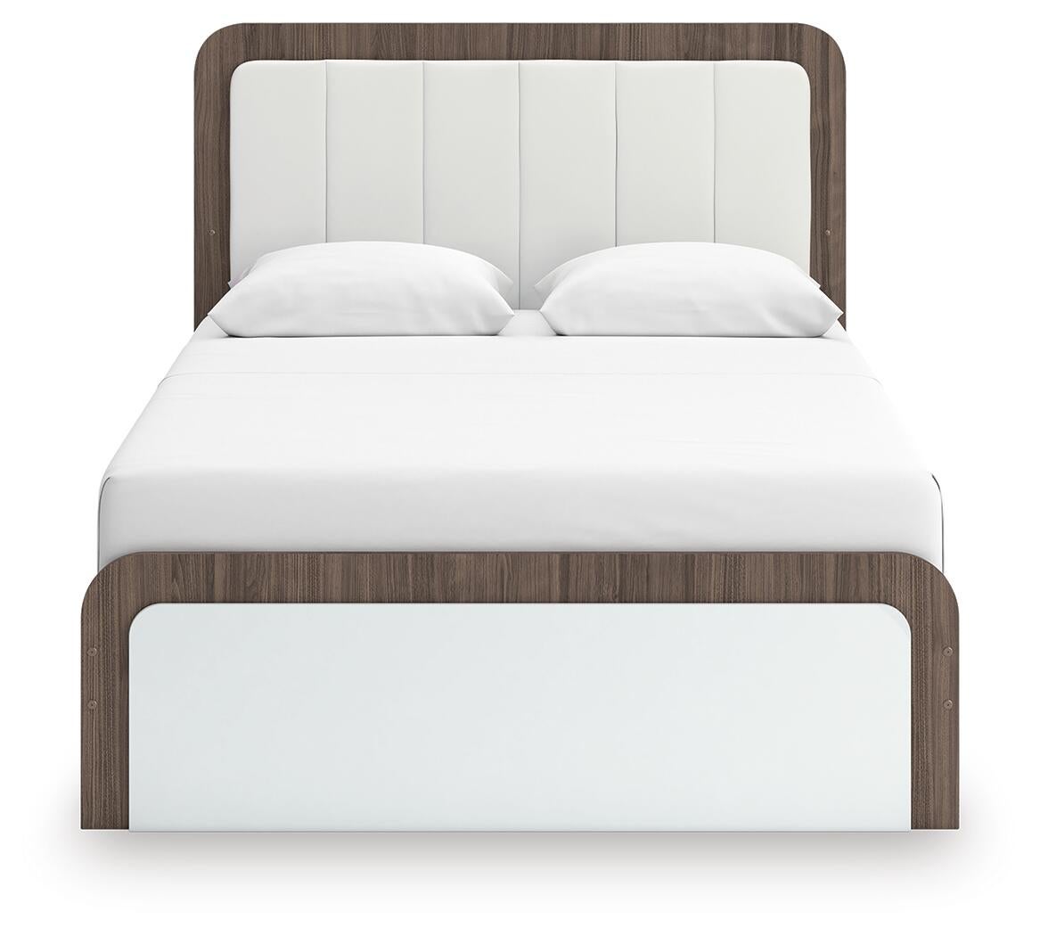 Mazilar Queen Upholstered Bed