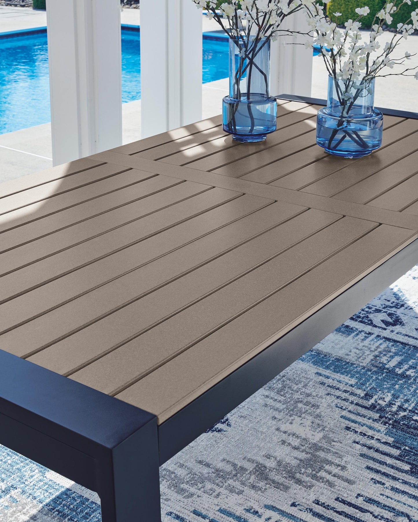 Mabry Shores RECT Dining Table w/UMB OPT
