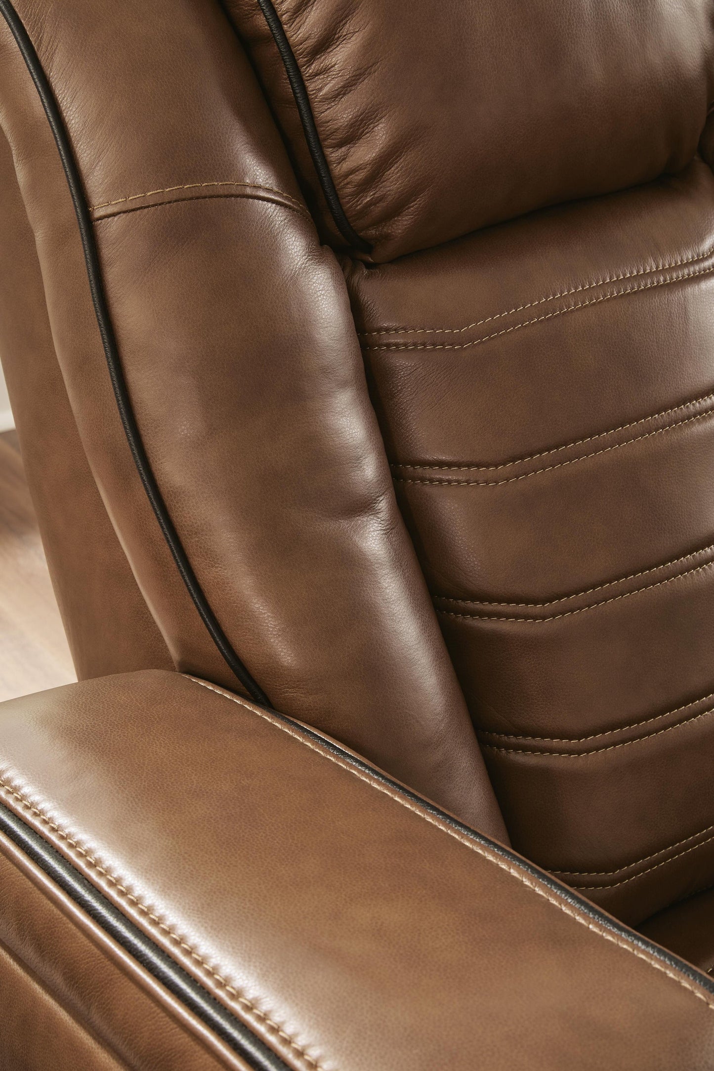 Metro Oasis PWR REC Loveseat/CON/ADJ HDRST