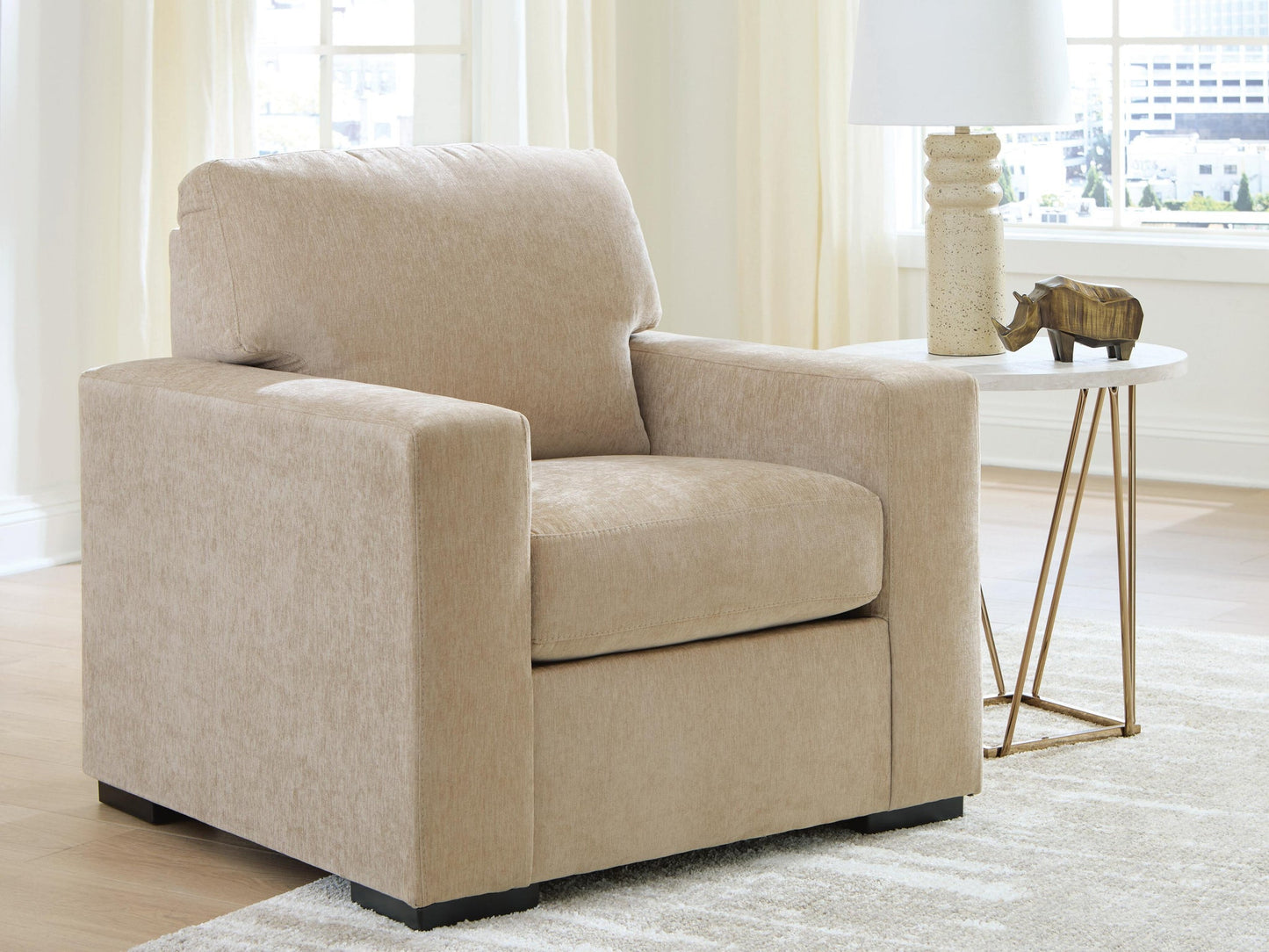 MaKaylen Chair