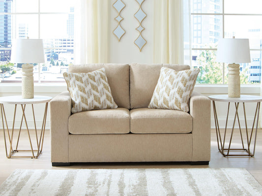 MaKaylen Loveseat