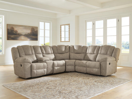 Ravenswaye 3-Piece Reclining Sectional with Console