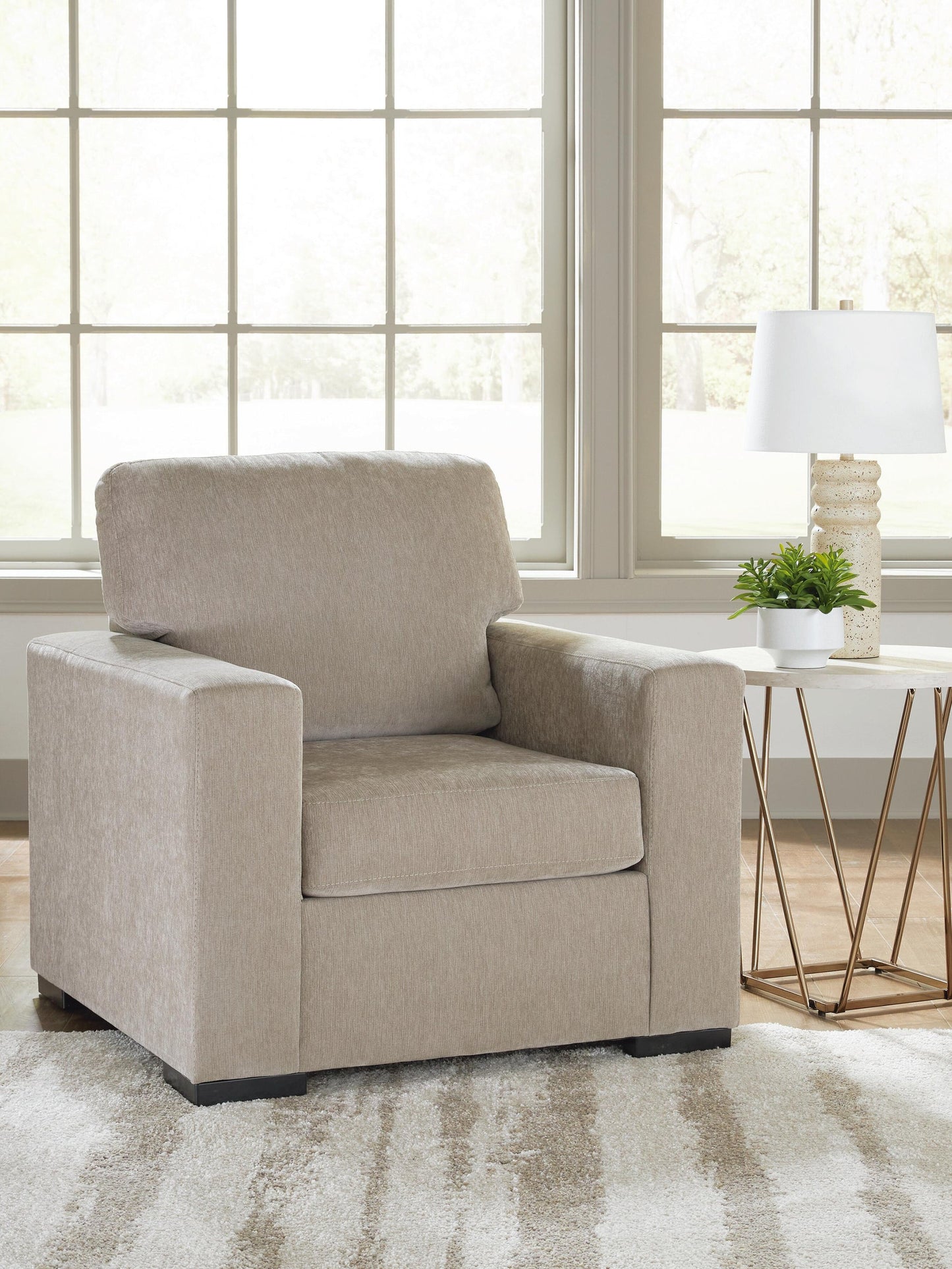 MaKaylen Chair