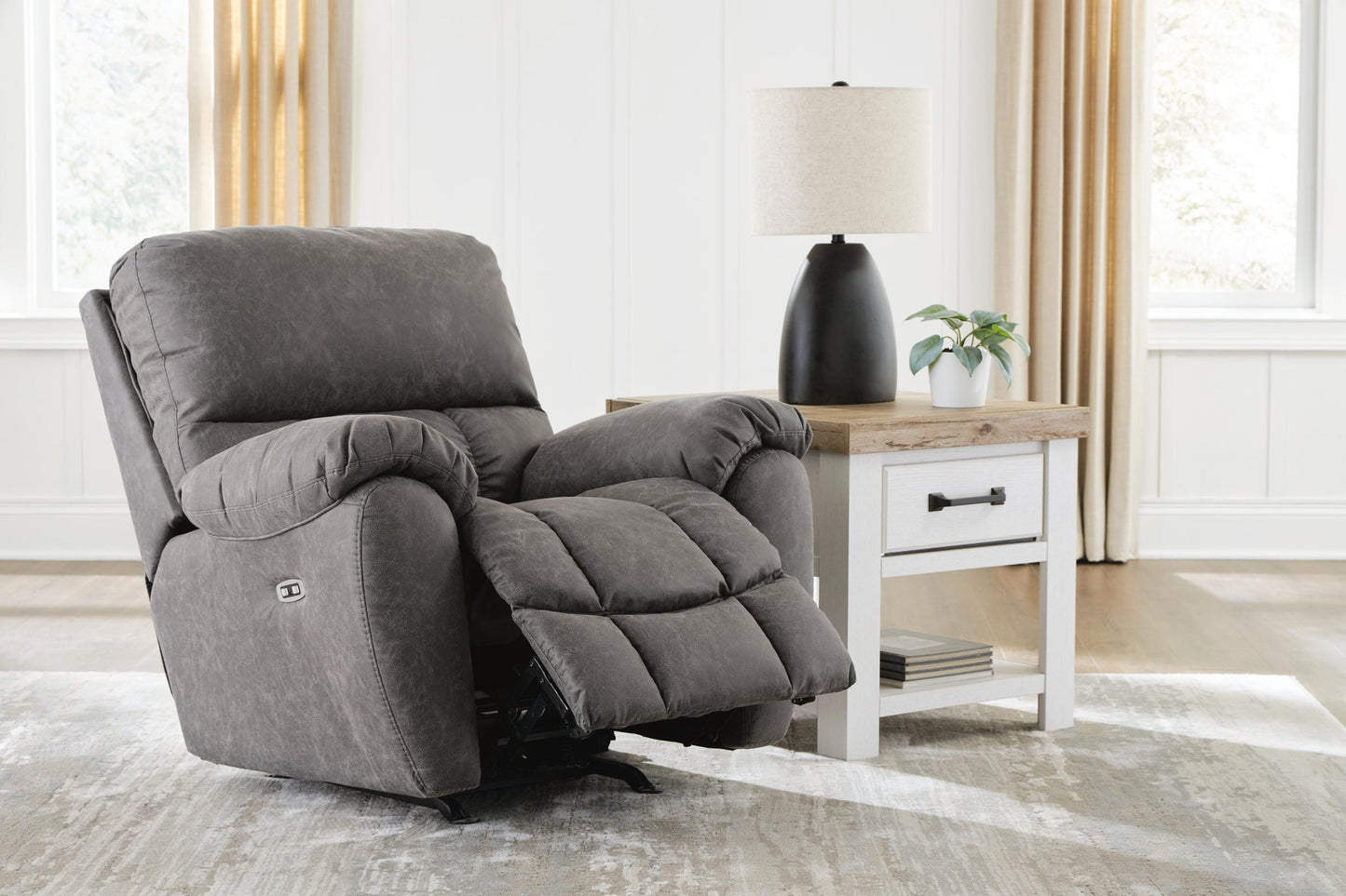 Hadrian Pike PWR Rocker REC/ADJ Headrest