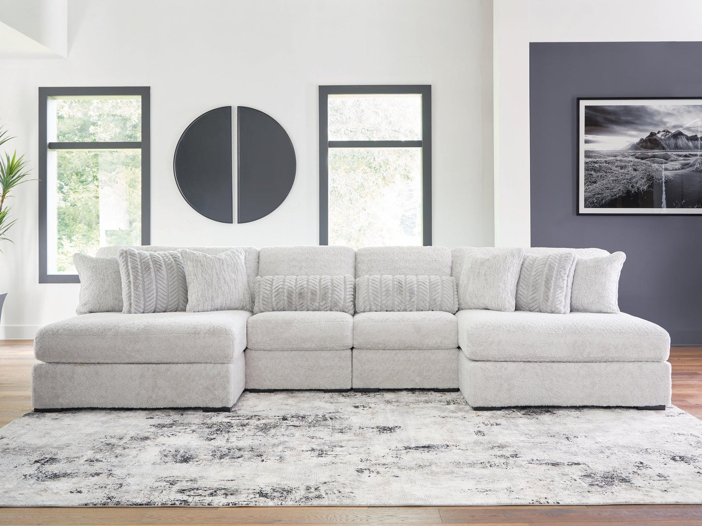 Snodoodle 4-Piece Sectional with Chaise
