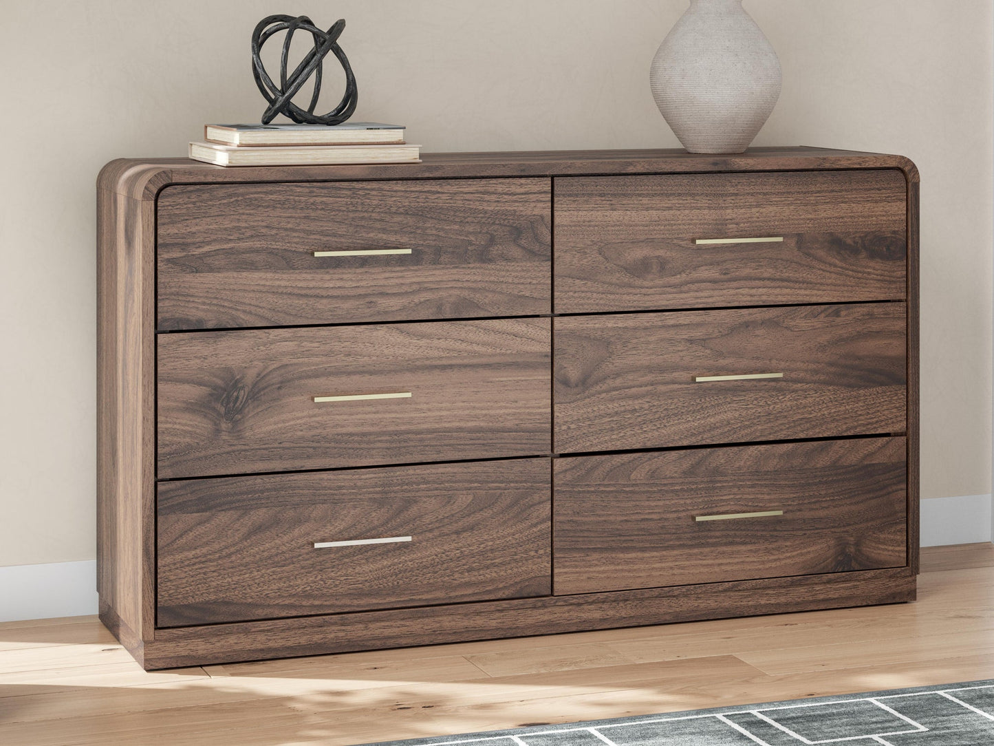 Hollinaze Dresser