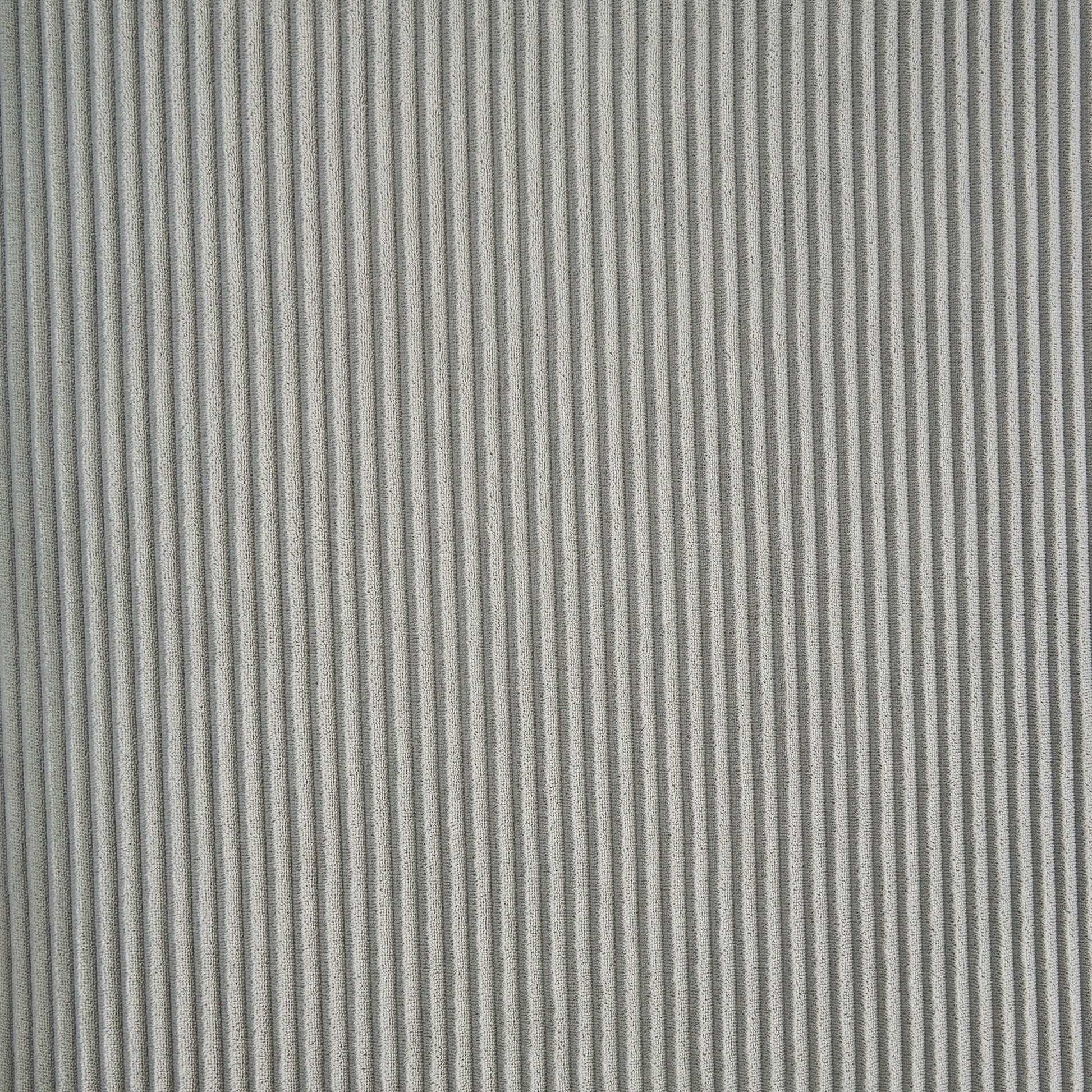 3200538