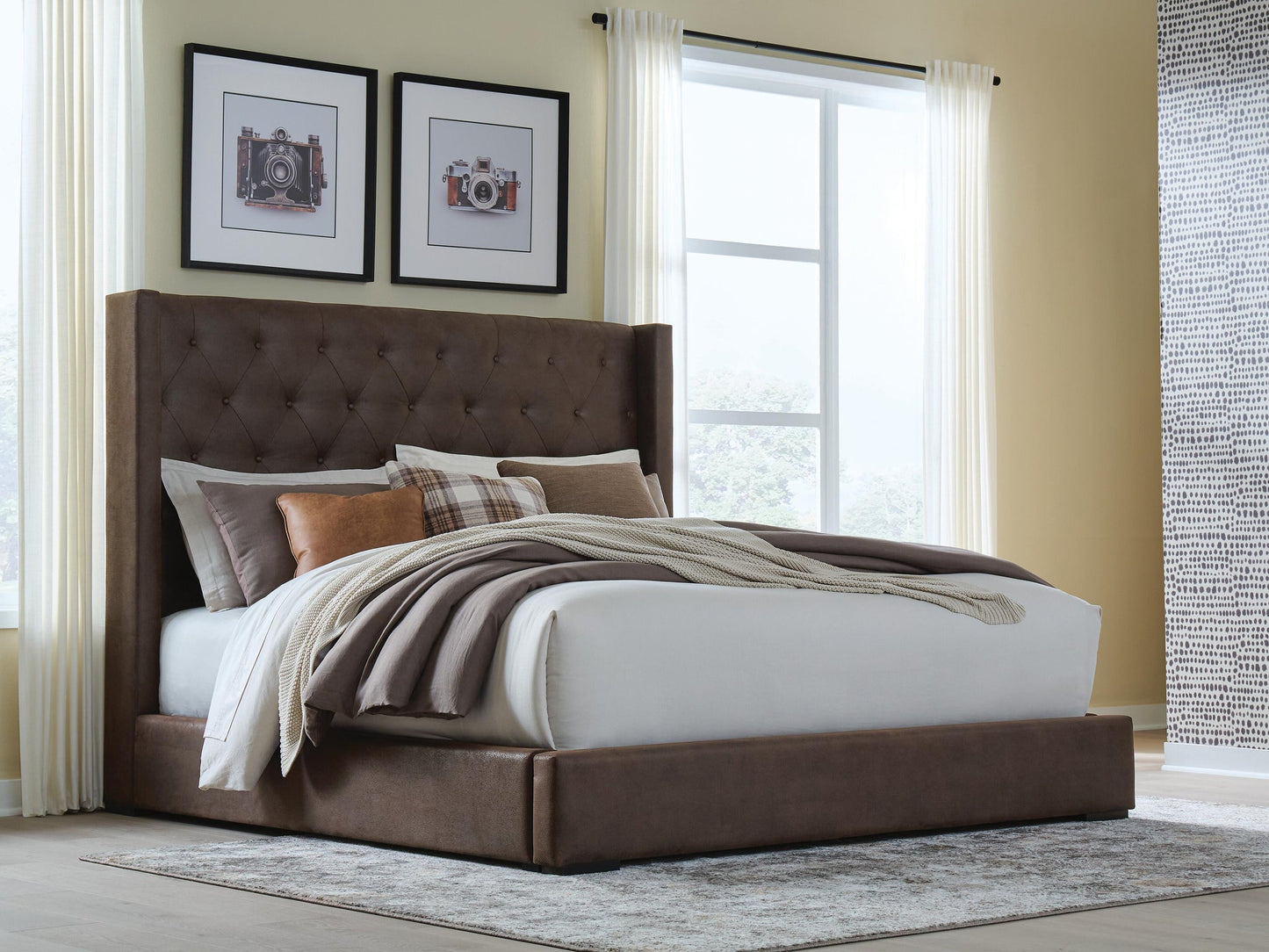 Fremindon Queen Upholstered Storage Bed