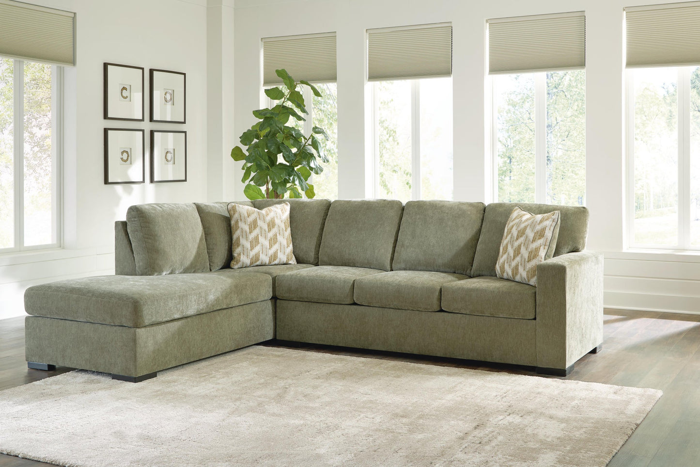 MaKaylen 2-Piece Sleeper Sectional with Chaise