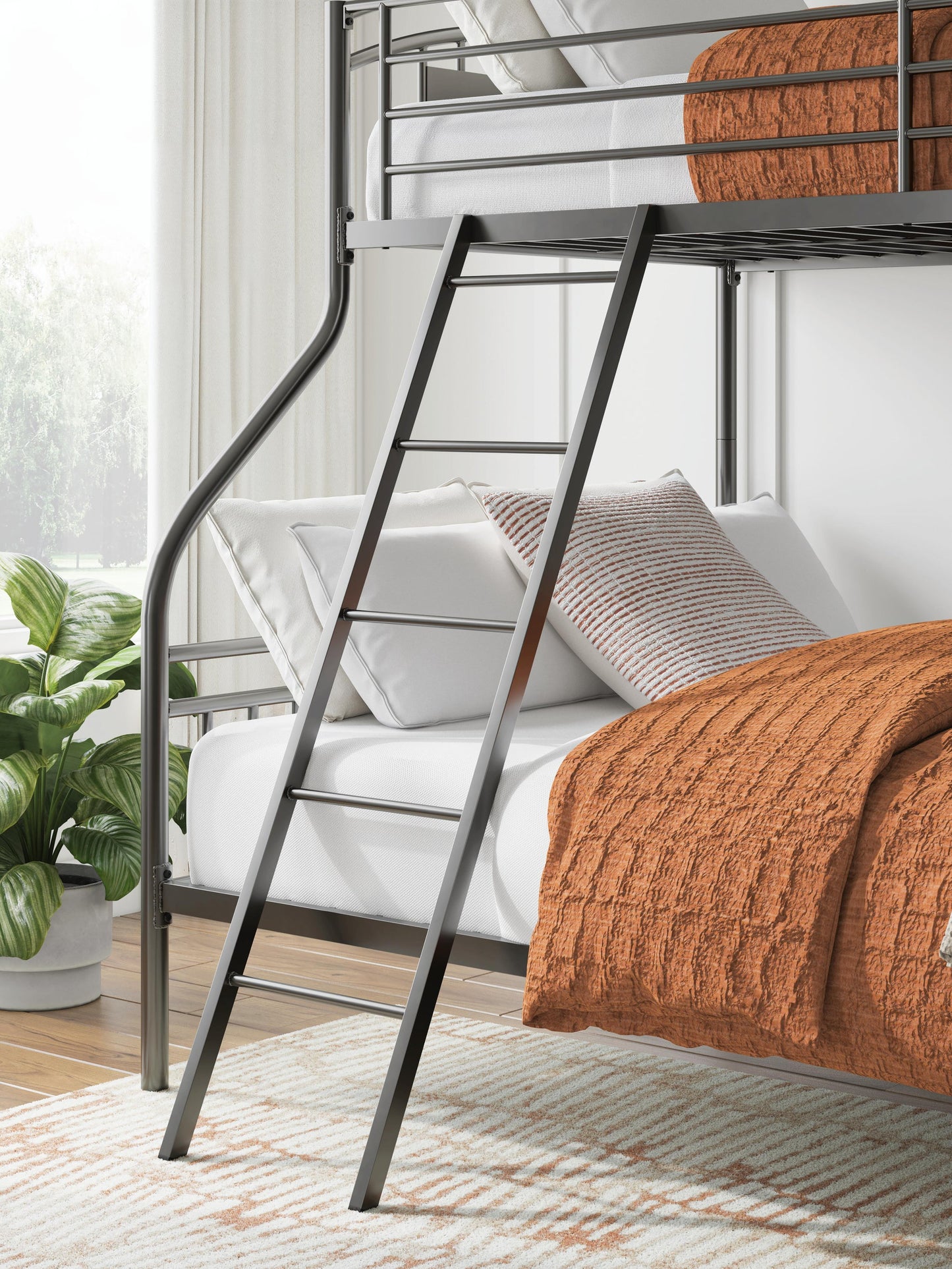 Hilletran Twin/Full Bunk Bed w/Ladder