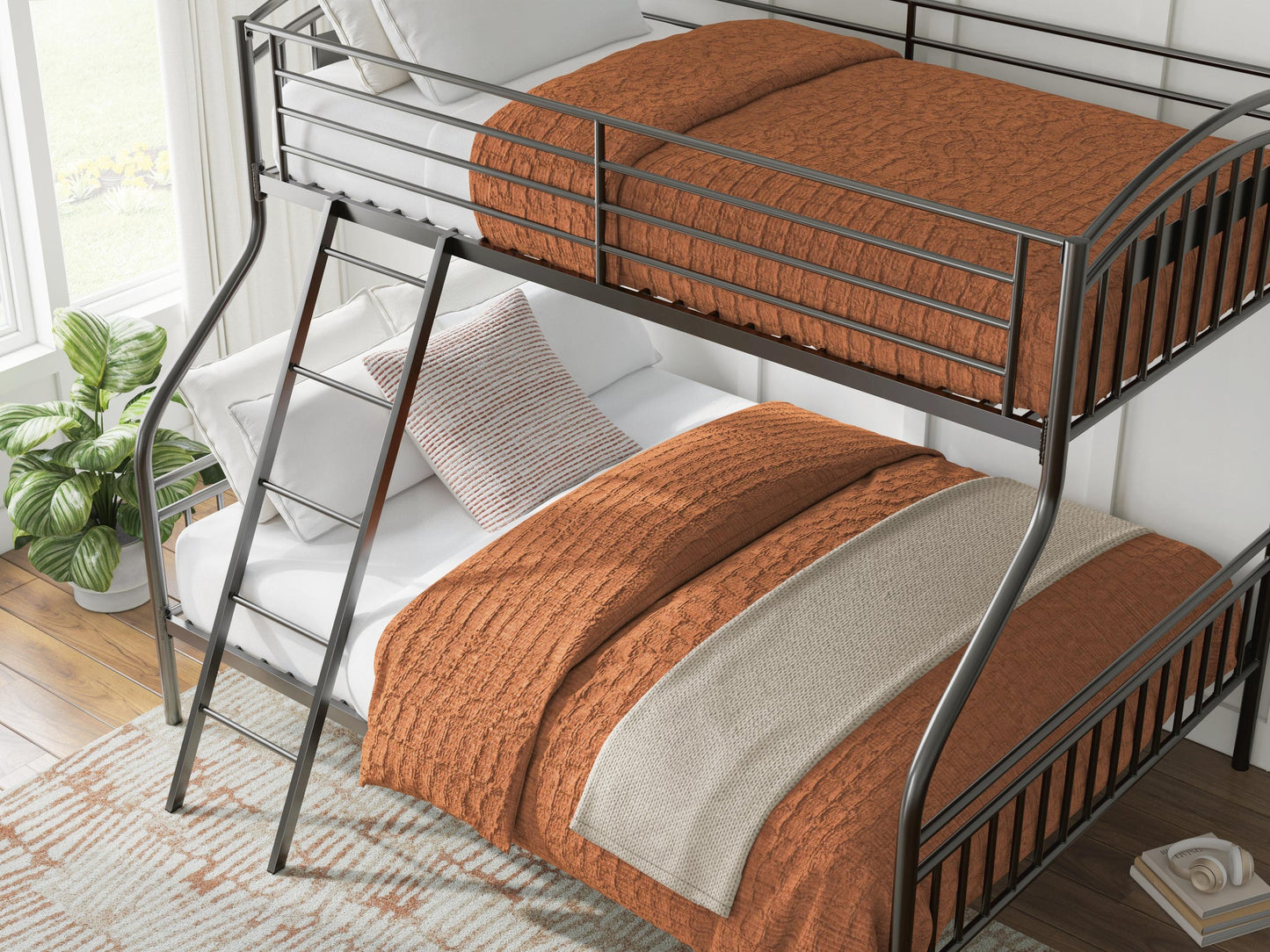 Hilletran Twin/Full Bunk Bed w/Ladder