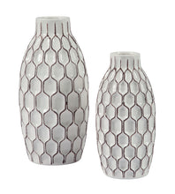 Load image into Gallery viewer, Ashley Express - Dionna Vase Set (2/CN)
