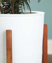 Load image into Gallery viewer, Ashley Express - Dorcey Planter Set (2/CN)

