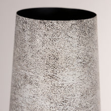 Load image into Gallery viewer, Ashley Express - Fynn Vase
