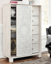 Load image into Gallery viewer, Paxberry King Panel Bed with Mirrored Dresser, Chest and 2 Nightstands
