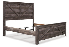 Load image into Gallery viewer, Wynnlow King Crossbuck Panel Bed with Mirrored Dresser, Chest and Nightstand
