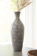 Load image into Gallery viewer, Ashley Express - Brockwich Vase
