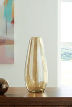 Load image into Gallery viewer, Ashley Express - Rhettman Vase
